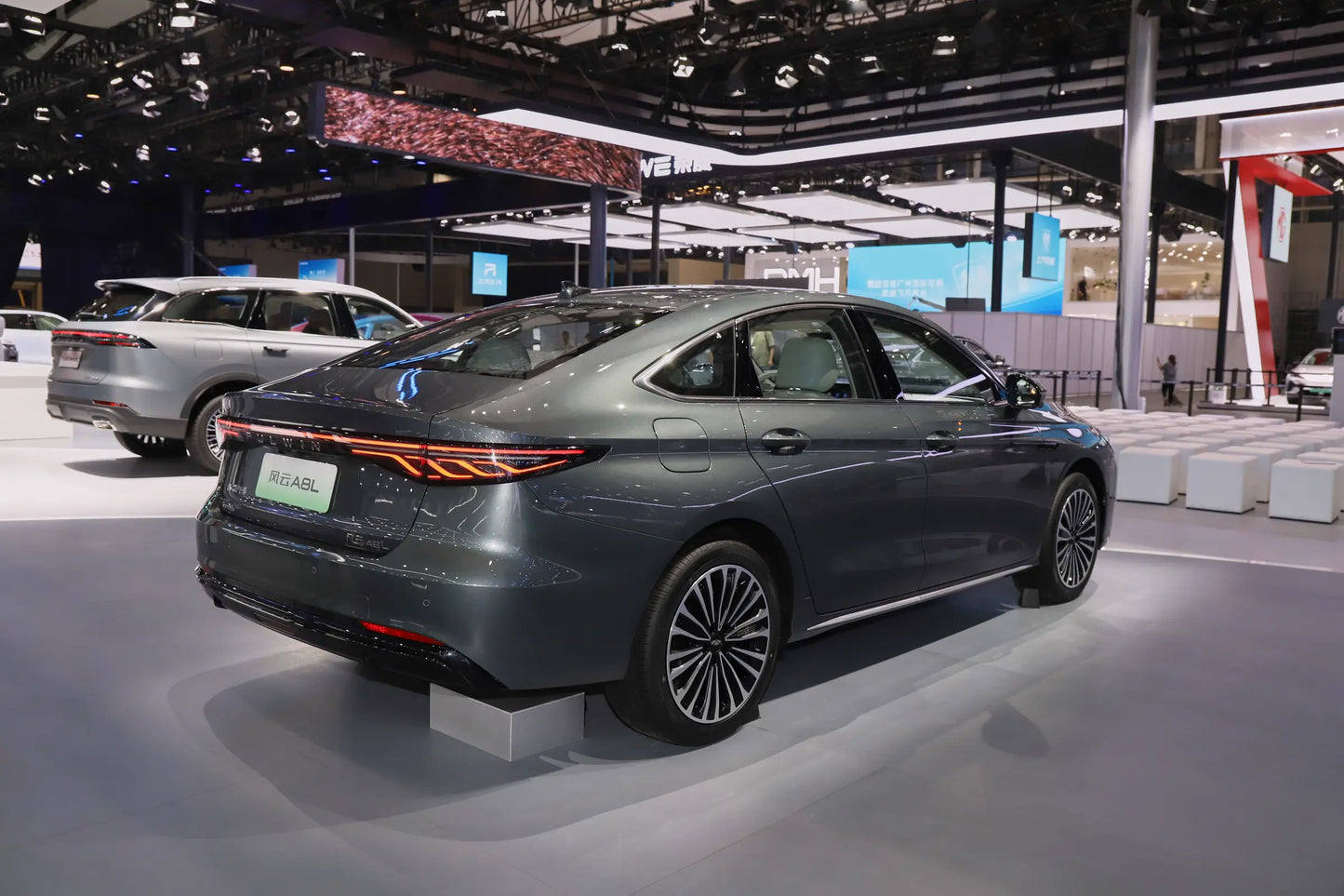 شيري فينجيون A8L - هجينة PHEV