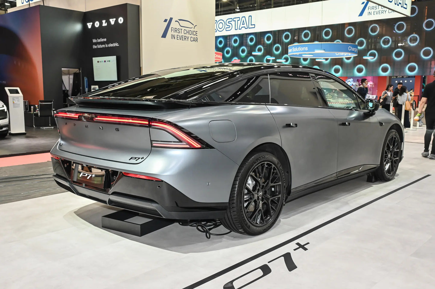XPENG P7 بلس