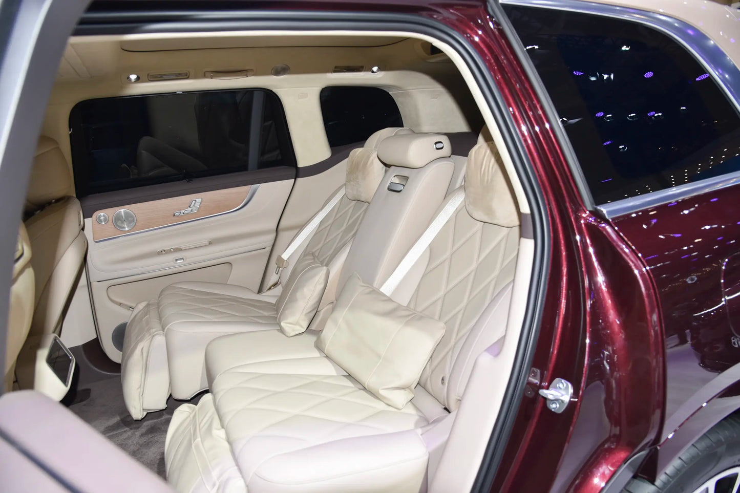 Seres Auto AITO M9-Hybrid REEV