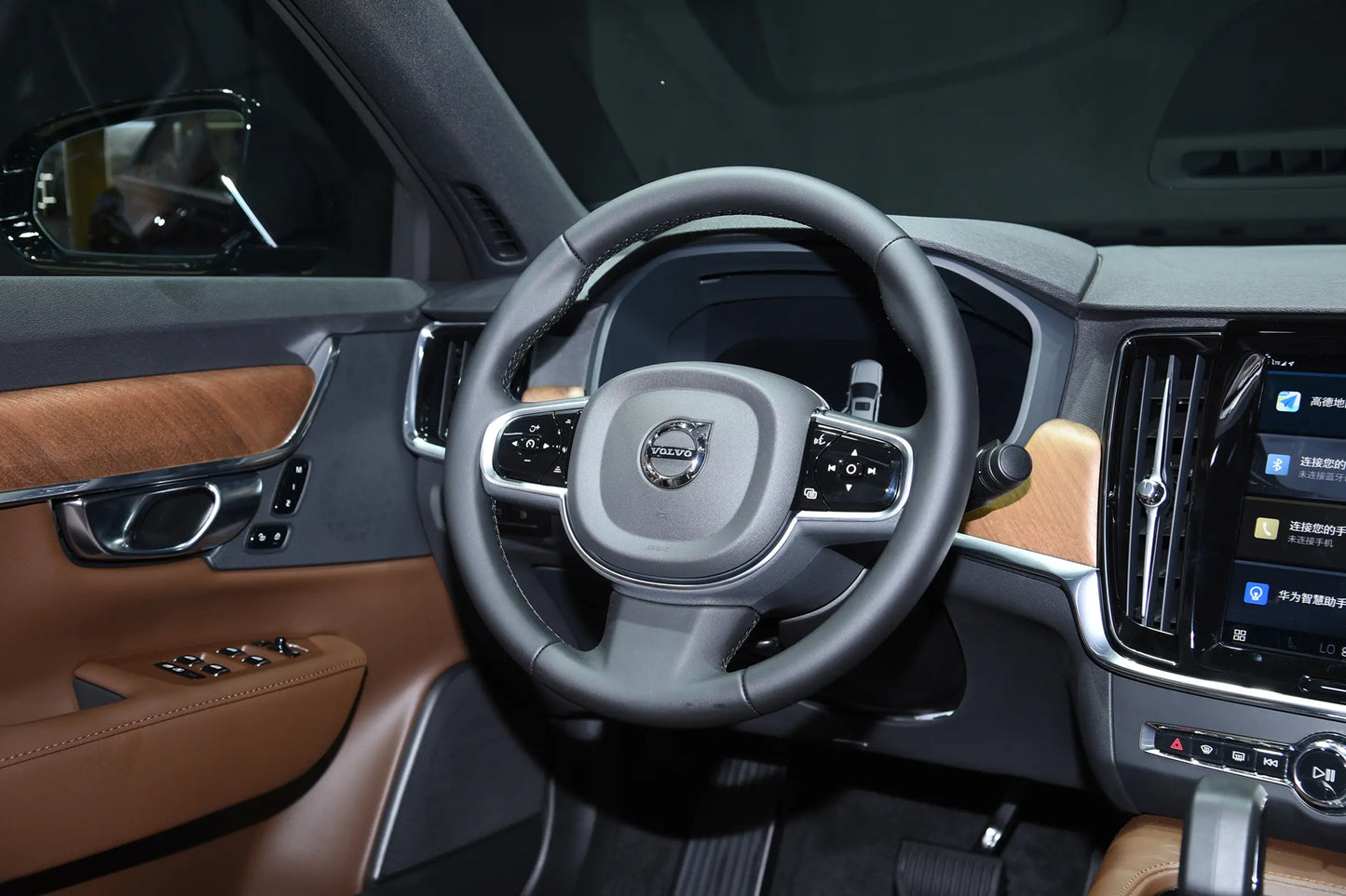 Volvo Volvo S90 -Гибридный PHEV