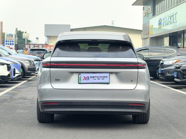 Certificated Pre-Owned Li Auto I6 2025 Two-Wheel Drive Standard Edition -u22103109