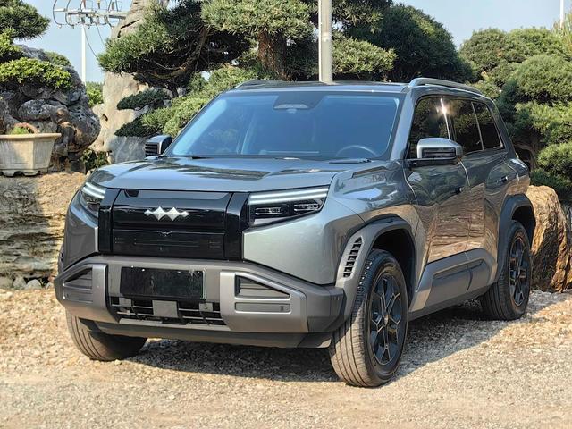 Certificated Pre-Owned Titanium 3 2025 Edition 501KM Rear-Wheel Drive Max Version -u22494923