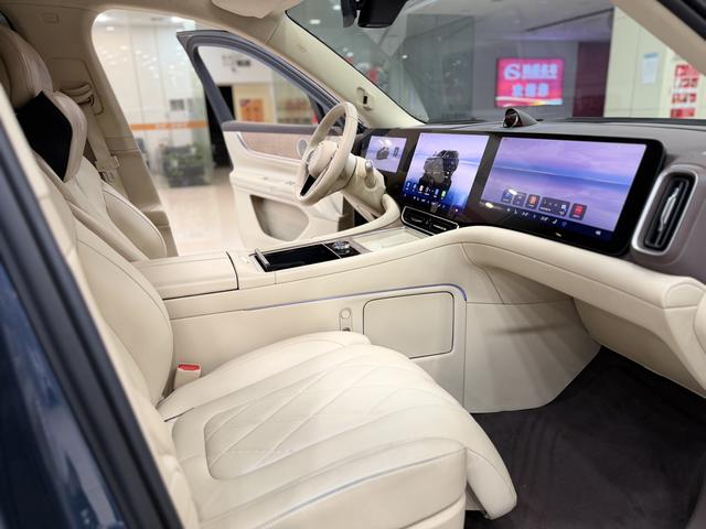 Certificated Pre-Owned Wenjie M9 2024 Extended-Range Ultra Six-Seater Edition -u22069358