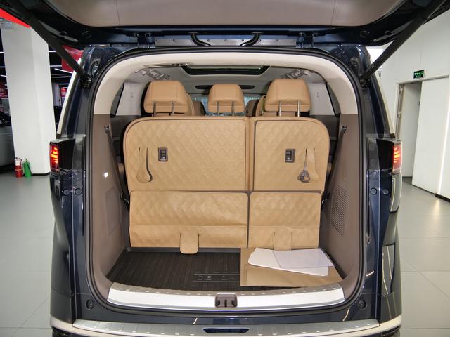 Certificated Pre-Owned Denza D9 DM 2022 Edition 970 4WD Flagship Model -u22572121