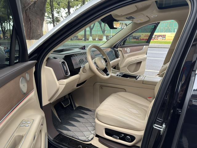 Certificated Pre-Owned Wenjie M9 2024 Extended-Range Ultra Six-Seater Version -u22543326