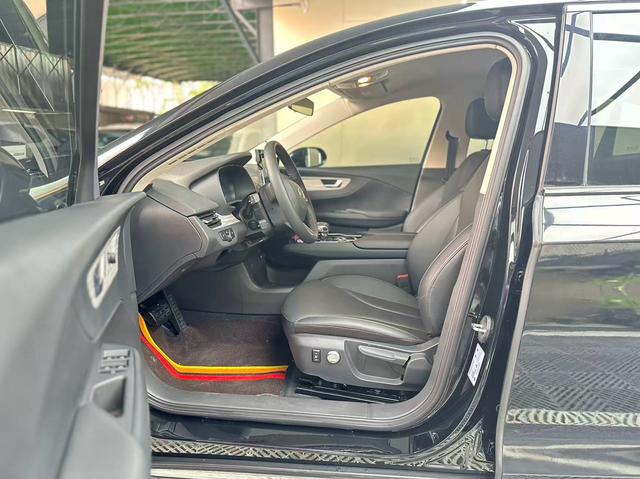 Certificated Pre-Owned Hongqi E-QM5 2024 Edition 560KM PLUS Version 100kW -u22501131