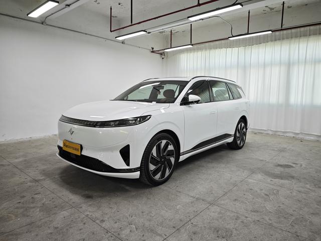 Certificated Pre-Owned Eπ 008 2025 210Ultra Ruyi Edition 5-Seater -u22710464