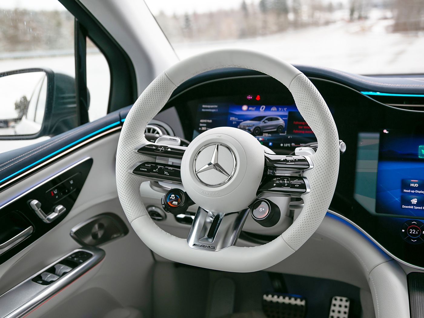 مرسيدس-AMG بنز EQE SUV AMG