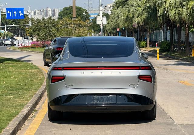 Certificated Pre-Owned XPENG P7 2020 586E-u21737688