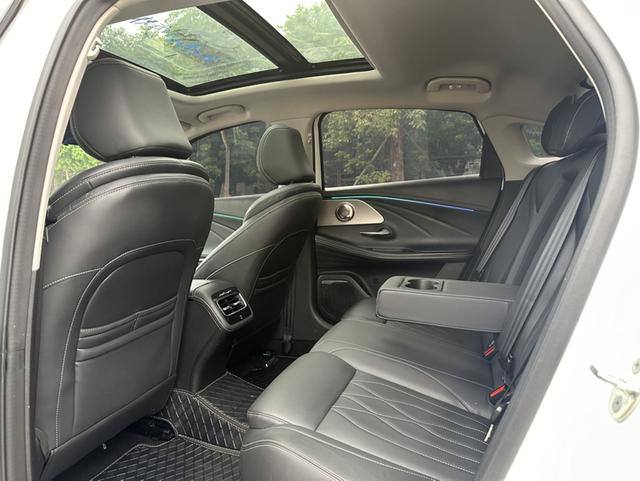 Certificated Pre-Owned Chery Arrizo 8 2024 1.6TGDI DCT Zhi - u21690057