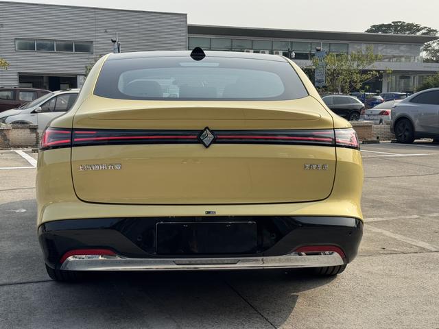 Certificated Pre-Owned Baojun Xiangjing PHEV 2025 140km Luxury Edition -u22591527