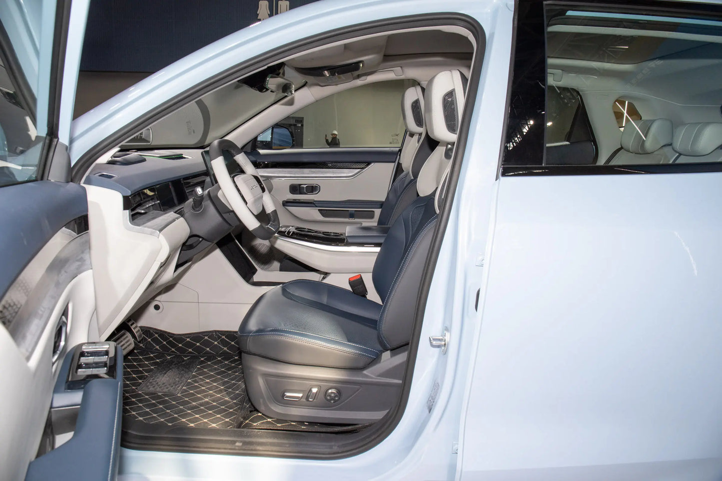 شيري جيتور داشينغ i-DM -Hybrid PHEV