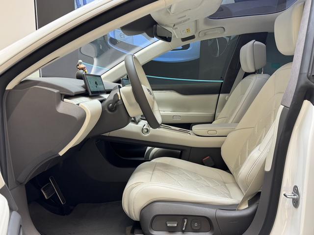 Certificated Pre-Owned NIO ET7 2024 75kWh Executive Edition -u22527296