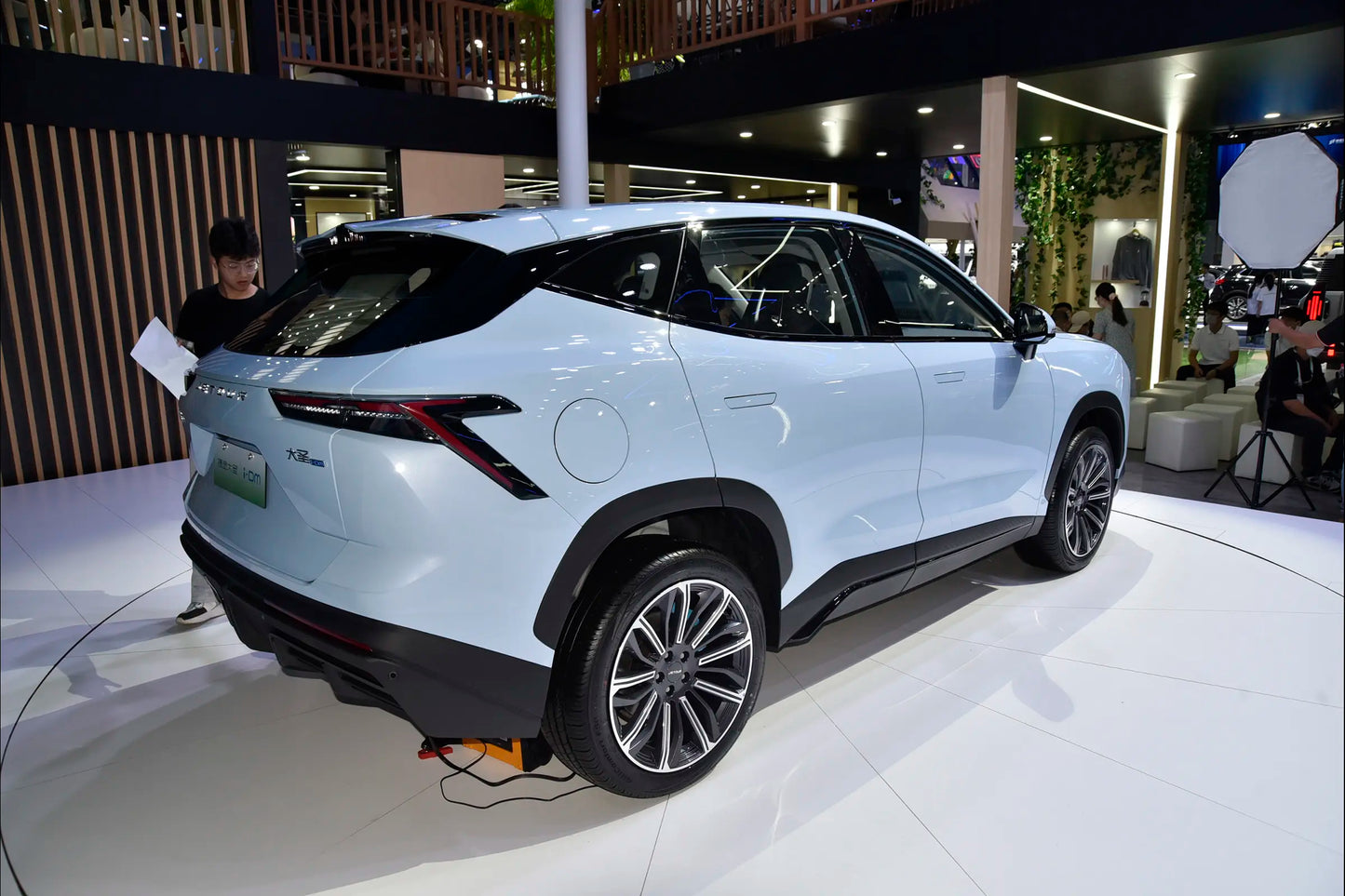 شيري جيتور داشينغ i-DM -Hybrid PHEV