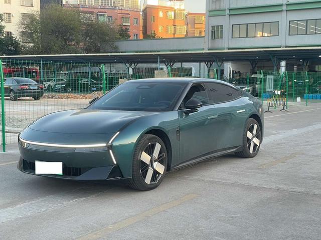 Certificated Pre-Owned XPENG P7 2025 702 Long Range Ultra-u21883852