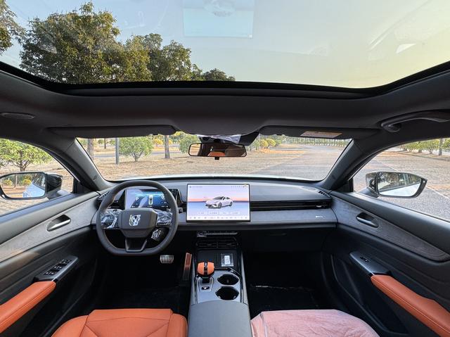 Certificated Pre-Owned Changan UNI-V 2025 Third Generation 2.0T High-Powered Edition - u22438865