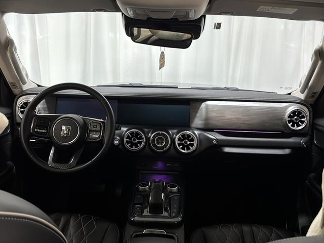 Certificated Pre-Owned GWM Tank 300 2023 Urban Edition 2.0T Wo Kan Version - u22730115