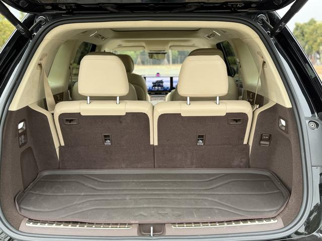 Certificated Pre-Owned Wenjie M9 2024 Extended Range Max Six-Seater Version -u22539533