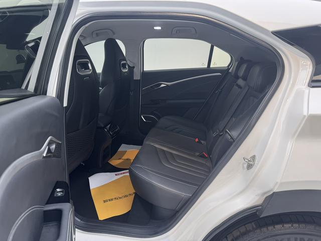 Certificated Pre-Owned Hozon Auto Nezha U 2021 Pro 500 Industry Custom Edition