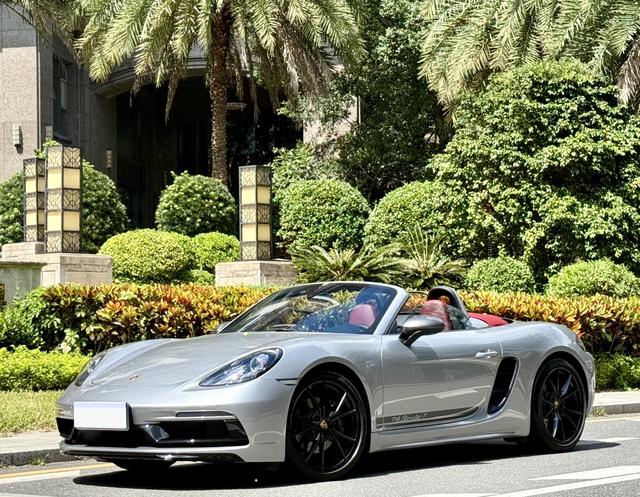 Certificated Pre-Owned Porsche 718 2023 Boxster T - u21088790