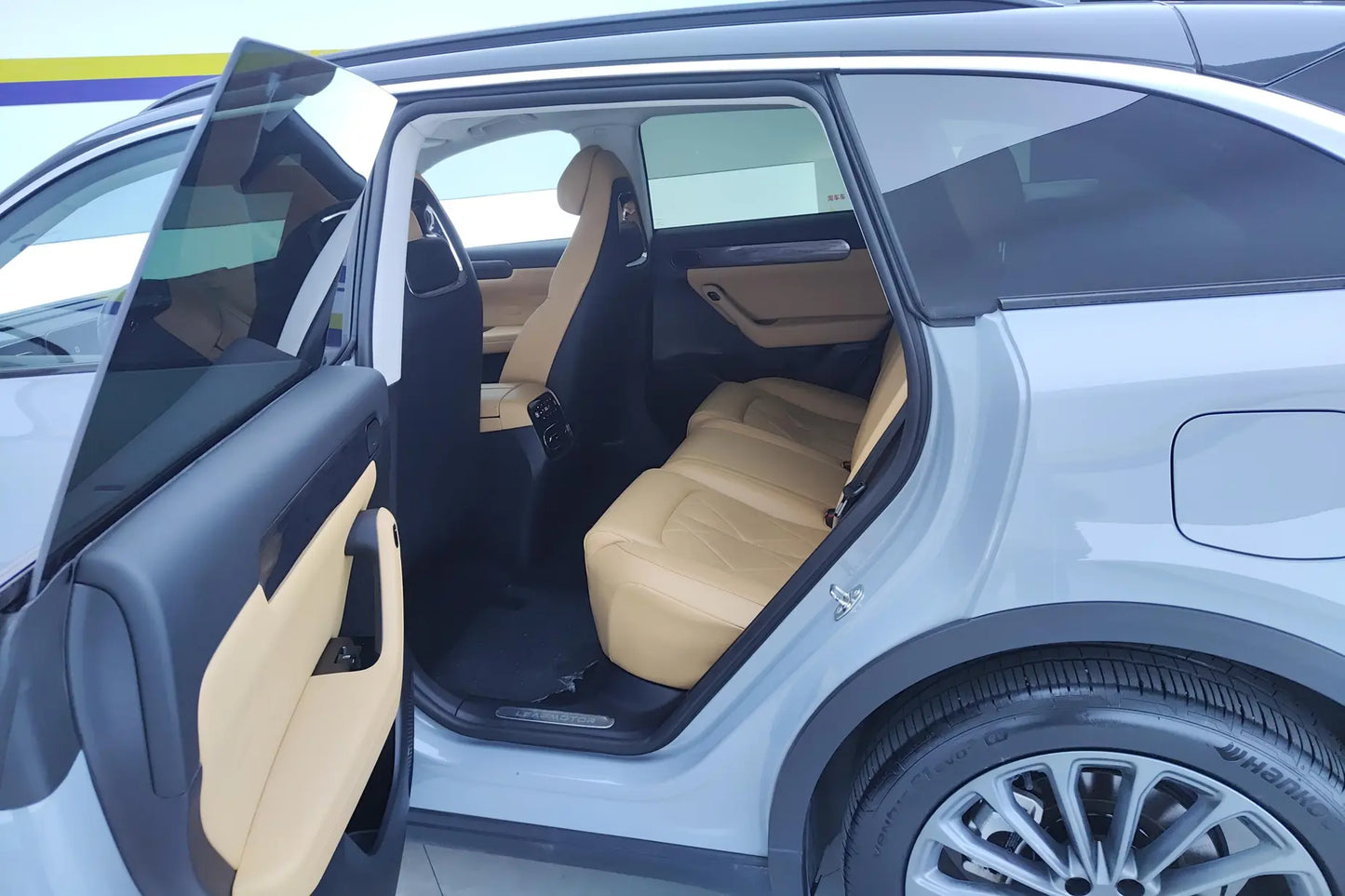 Certificated Pre-Owned Leapmotor C11 2024 Extended-Range 300 Premium Edition -u22100643