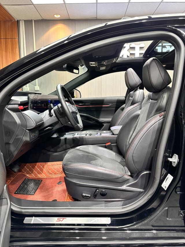 Certificated Pre-Owned Ford Mondeo 2023 EcoBoost 245 ST-Line - u22636392