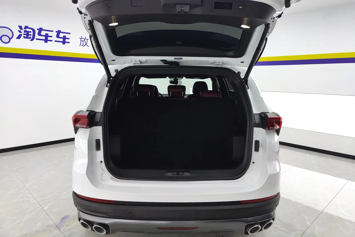 Certificated Pre-Owned Jetour X70 PLUS 2024 Champion Edition 1.5T DCT Champion MAX 5-Seater - u22100525