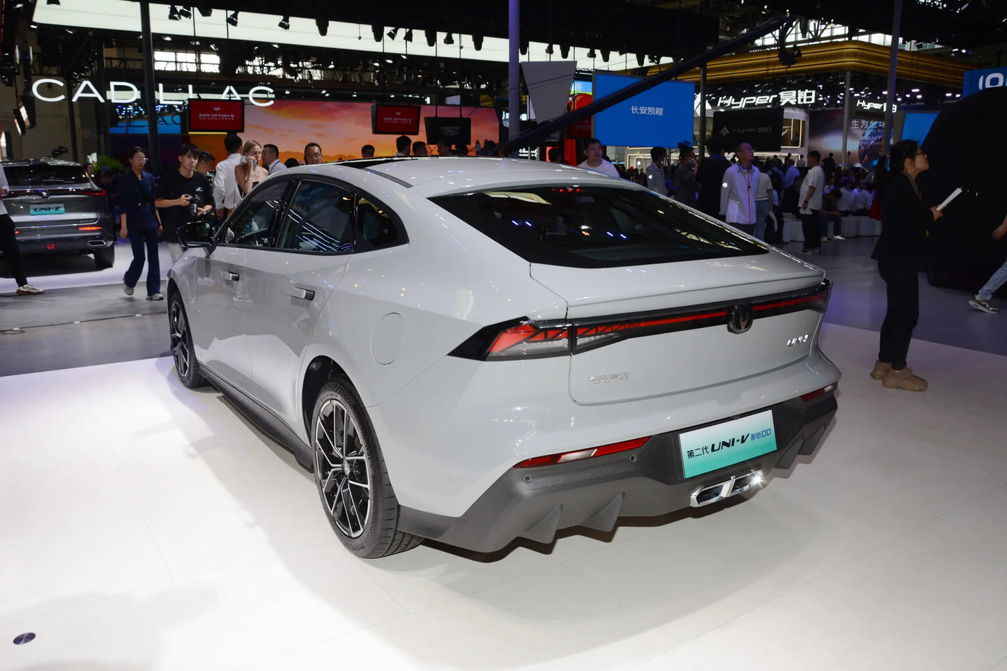 دونغفنغ نيسان فينوسيا V DD-i -Hybrid PHEV