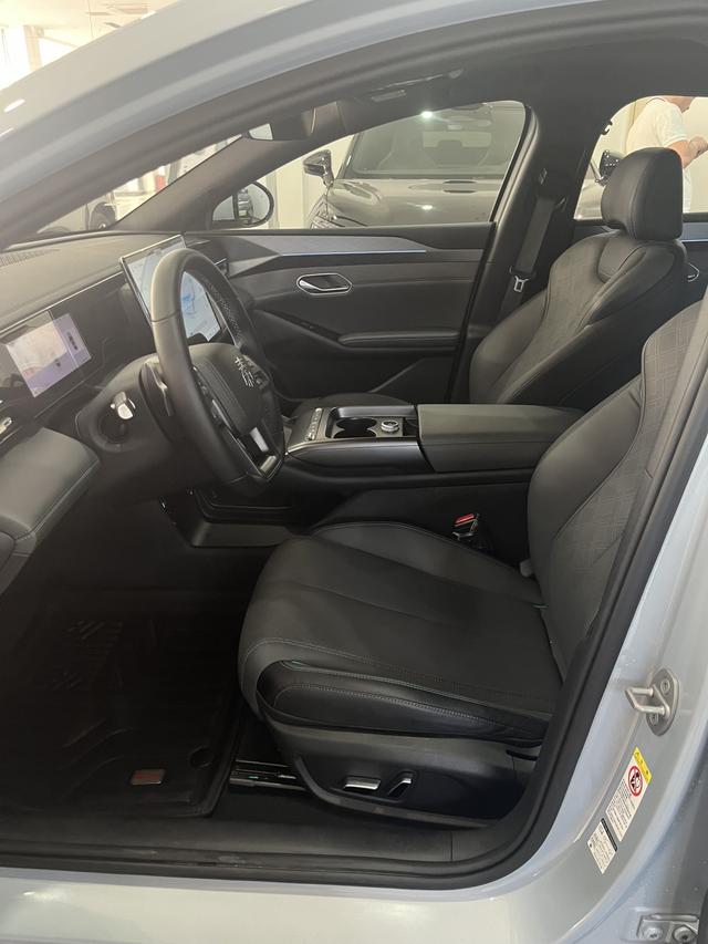 Certificated Pre-Owned BYD Qin L EV 2025 545KM Excellence Version -u22473977