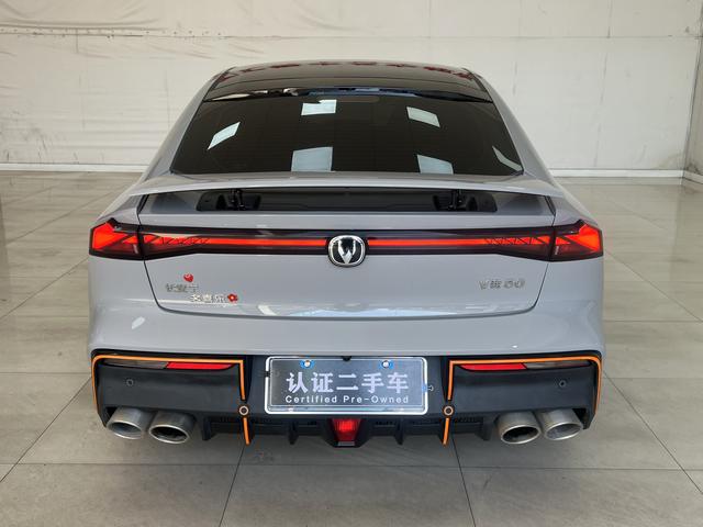 Certificated Pre-Owned Changan UNI-V 2025 1.5T 500Bar High-Energy Sport Edition - u22414863