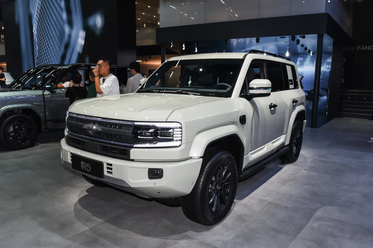 فورمولا ليوبارد Bao5 - هجين PHEV