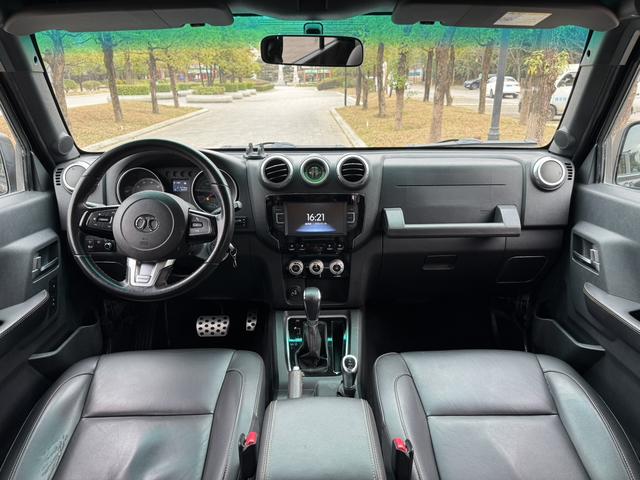 Certificated Pre-Owned BAIC Off-Road BJ40 2017 40L 2.3T Automatic Four-Wheel Drive Huanta Championship Edition - u22611971