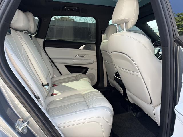 Certificated Pre-Owned XPENG G9 2024 650 Max-u22089657