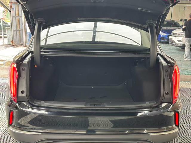 Certificated Pre-Owned Hongqi E-QM5 2024 Edition 560KM PLUS Version 100kW -u22501131