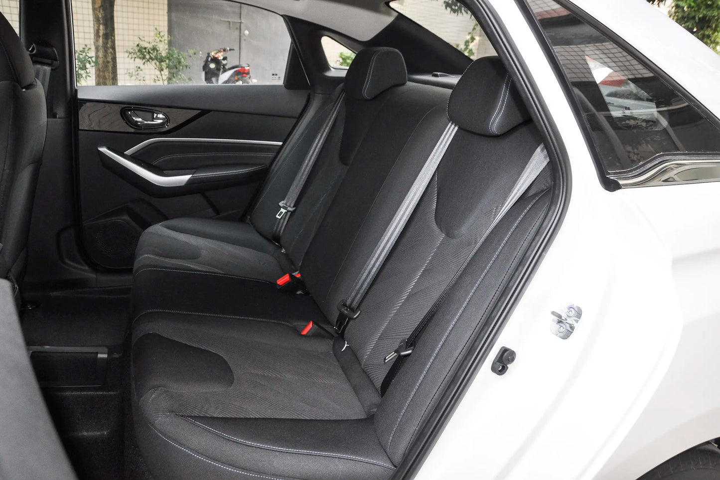 دونغفنغ نيسان فينوسيا D60 EV