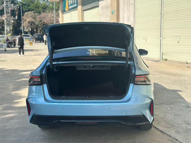 Certificated Pre-Owned BYD Fengyun A8 2024 Edition 127 Zhufeng Version