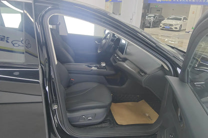 Certificated Pre-Owned Hongqi E-QM5 2022 Edition 431km Charging Enjoyment Version 5-Seater -u22560675