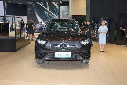 سيارة مرسيدس بنز GLC الهجينة PHEV من بكين