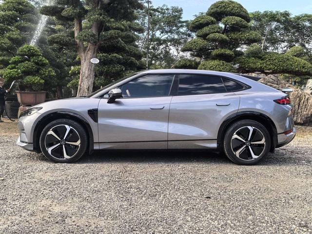 Pre-Owned BYD Song L EV 2025 Model 662KM Premium Intelligent Driving Version