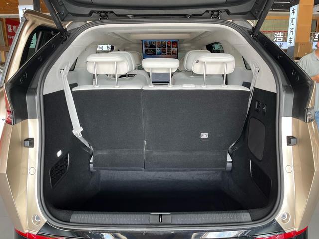 Certificated Pre-Owned XPENG X9 2024 640 4WD High-Performance Max-u21416119