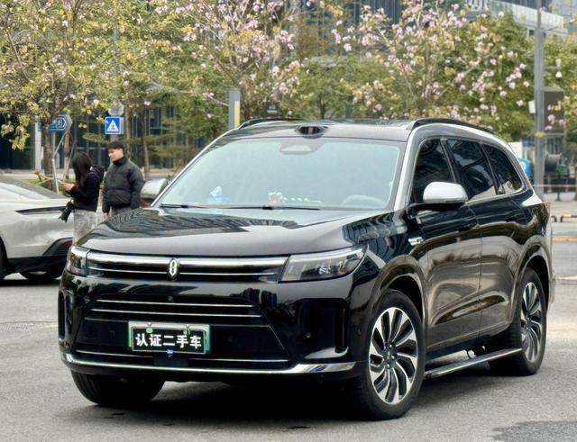 Certificated Pre-Owned Wenjie M7 2024 Pro 5-Seater 4WD Intelligent Driving Version -u22635042