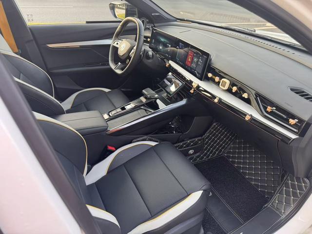 Certificated Pre-Owned MG5 Scorpio 2022 1.5T Trophy Sports Flagship Edition - u22439019