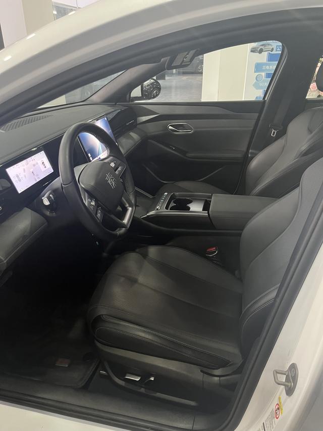 Certificated Pre-Owned BYD Qin L EV 2025 545KM Beyond Version -u22603688