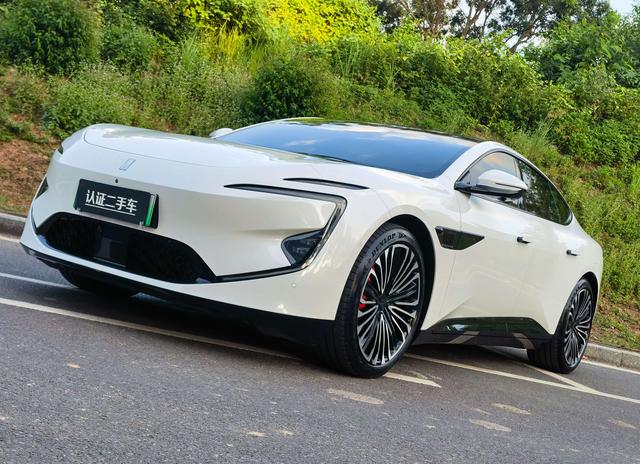 Certificated Pre-Owned AVATR 12 2025 Ultra Rear-Wheel Drive Extended Range Version -u22091595