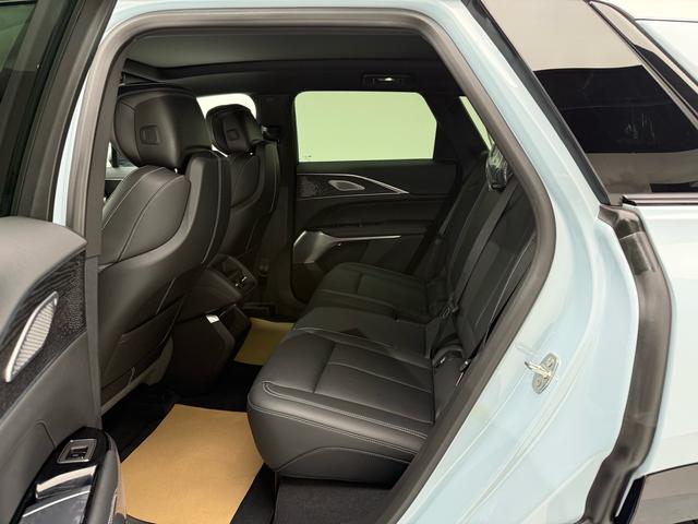 Certificated Pre-Owned Cadillac Lyriq 2022 Rear-Wheel Drive Long-Range Luxury Edition -u22723731