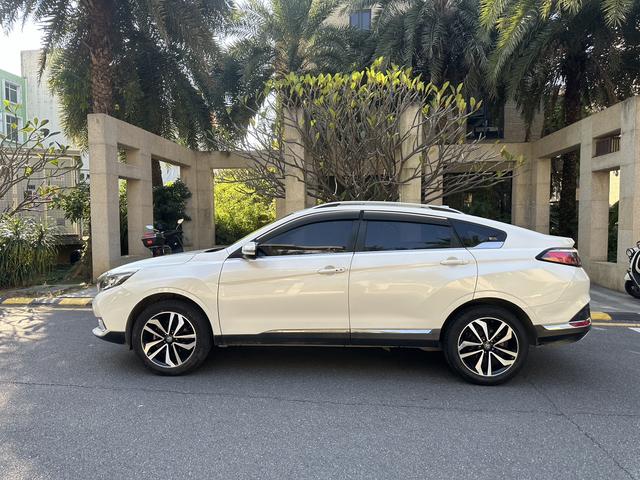 Certificated Pre-Owned Dongfeng Nissan Venucia T90 2017 2.0L CVT Intelligent Fashion Edition - u22056439