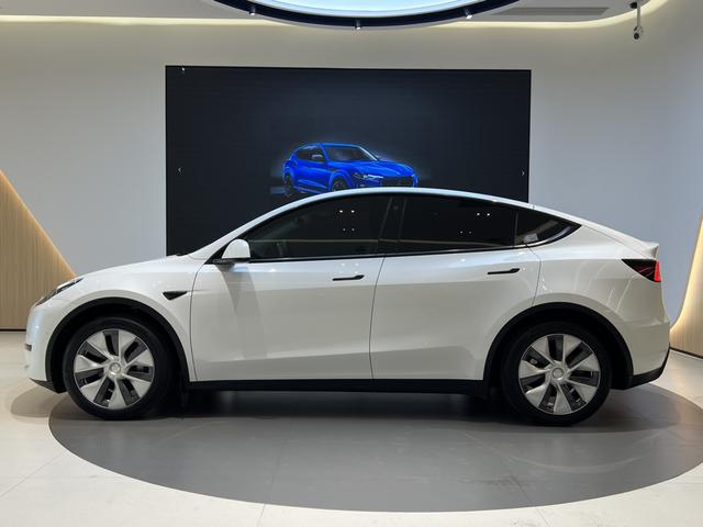 Pre-Owned Model Y 2022 Facelift Rear-Wheel Drive Version