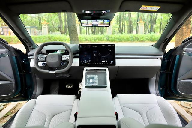 Certificated Pre-Owned XPENG P7 2025 702 Long Range Ultra-u22006768