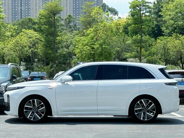 Certificated Pre-Owned Li Auto L7 2023 Max Edition -u21576857