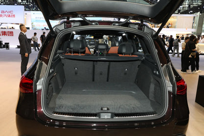سيارة مرسيدس بنز GLC الهجينة PHEV من بكين